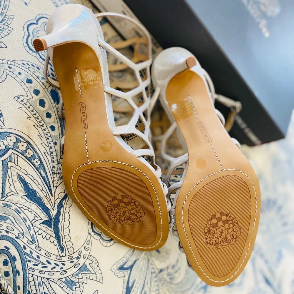 Vince Camuto strappy shoe - Picture 8 of 10